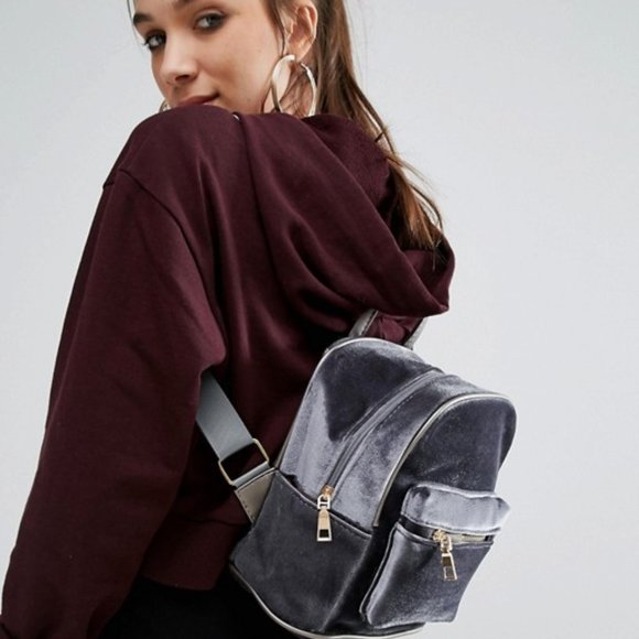 Velvet Backpack - Picture 2 of 2